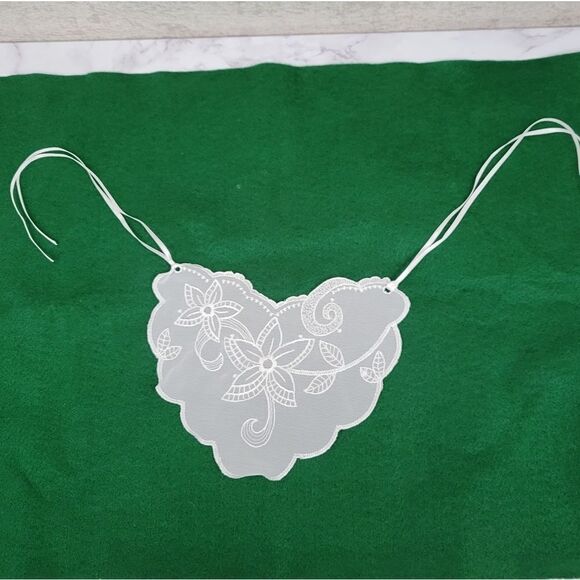 Vintage Collar Fabric Necklace Heart Shaped Embroidered - Picture 3 of 6
